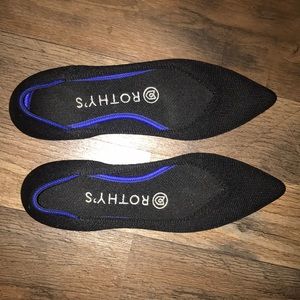 Rothy’s black points size 5.5